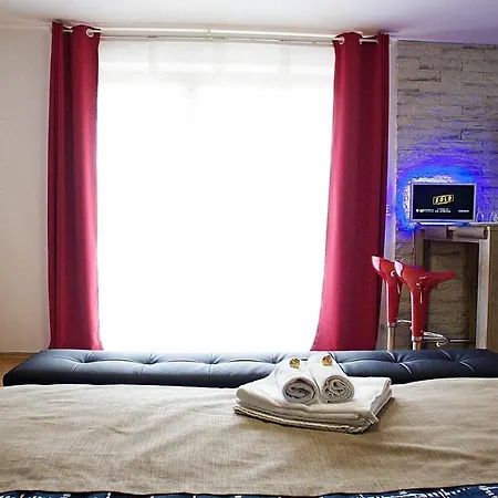 Apartman Se Zahradkou V Krasne Ctvrti Berouna Lejlighed *