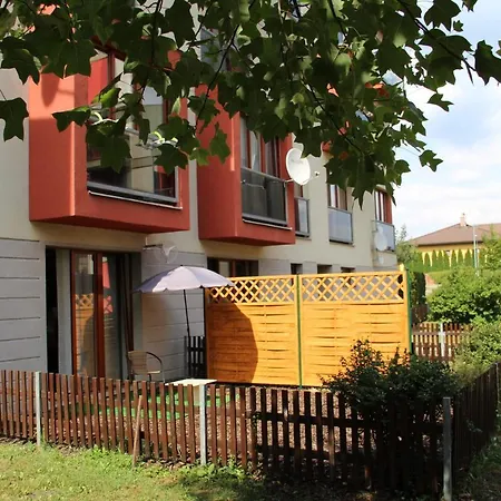 Lejlighed Apartman Se Zahradkou V Krasne Ctvrti Berouna