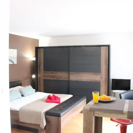 Apartman Se Zahradkou V Krasne Ctvrti Berouna Lejlighed